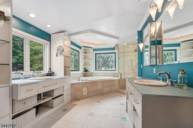 10 Fairway Ave, West Orange Twp., NJ 07052