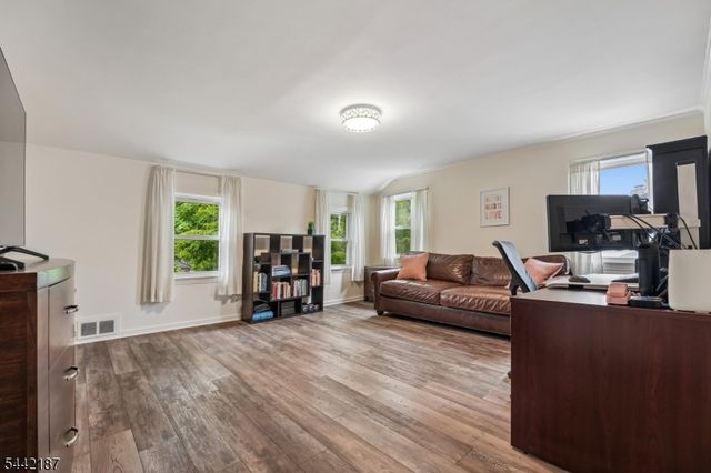 10 Fairway Ave, West Orange Twp., NJ 07052