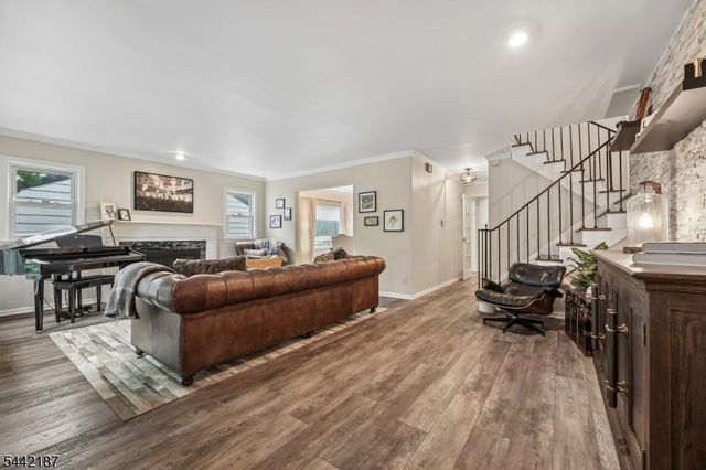 10 Fairway Ave, West Orange Twp., NJ 07052