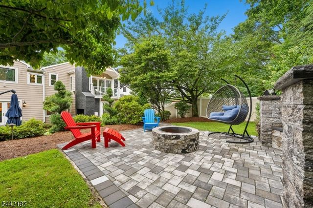 10 Fairway Ave, West Orange Twp., NJ 07052