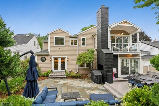 10 Fairway Ave, West Orange Twp., NJ 07052