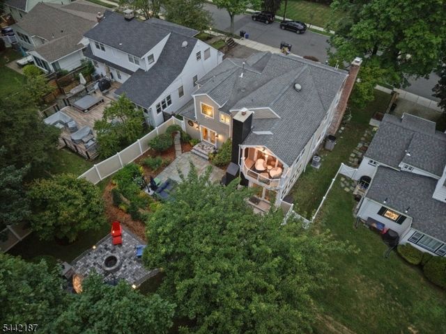10 Fairway Ave, West Orange Twp., NJ 07052