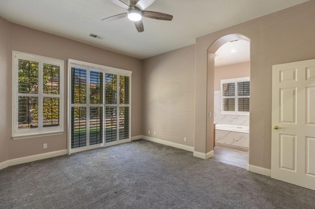 1153 E Milgeo, Ripon, CA 95366