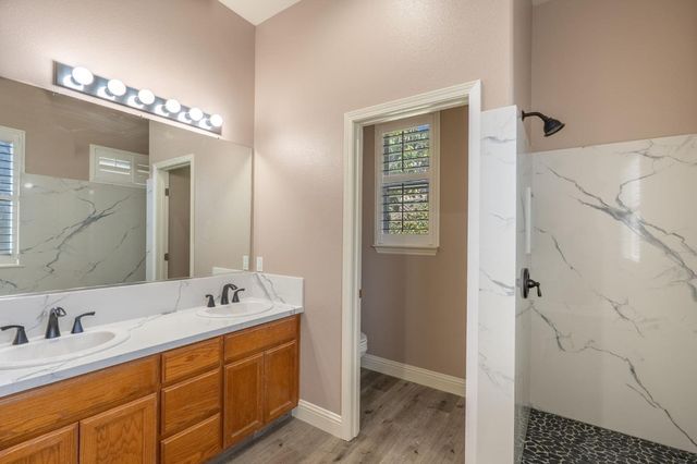 1153 E Milgeo, Ripon, CA 95366