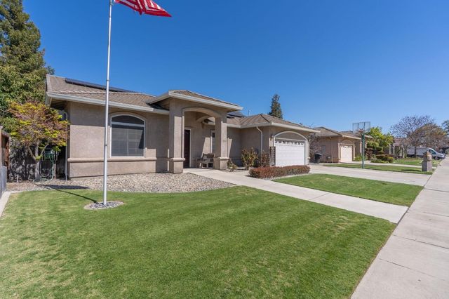 1153 E Milgeo, Ripon, CA 95366