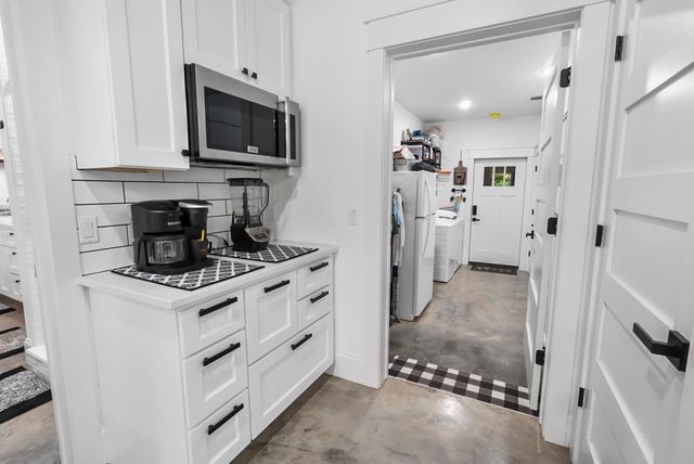 5795 Iron Mountain Road, Mountain View, AR 72560