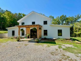 5795 Iron Mountain Road, Mountain View, AR 72560