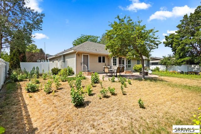 2899 Glenwood Drive, Idaho Falls, ID 83404