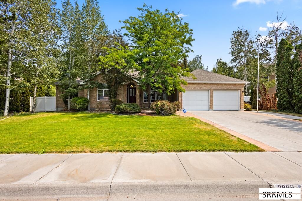 2899 Glenwood Drive, Idaho Falls, ID 83404