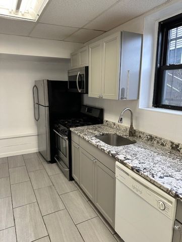58 Taft Avenue GE, Providence, RI 02906