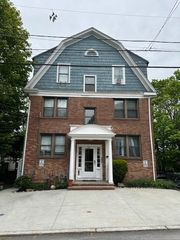 58 Taft Avenue GE, Providence, RI 02906