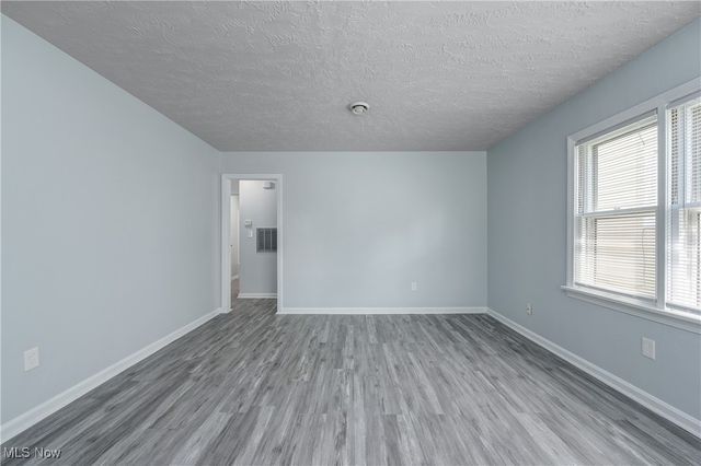 1332 W 18th Street, Lorain, OH 44052