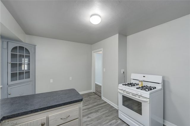 1332 W 18th Street, Lorain, OH 44052