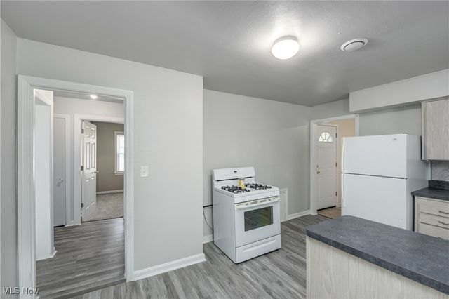 1332 W 18th Street, Lorain, OH 44052