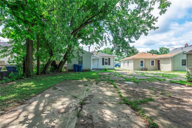 1332 W 18th Street, Lorain, OH 44052