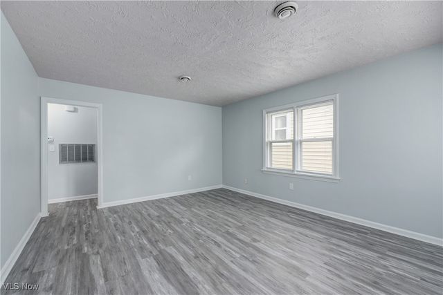 1332 W 18th Street, Lorain, OH 44052