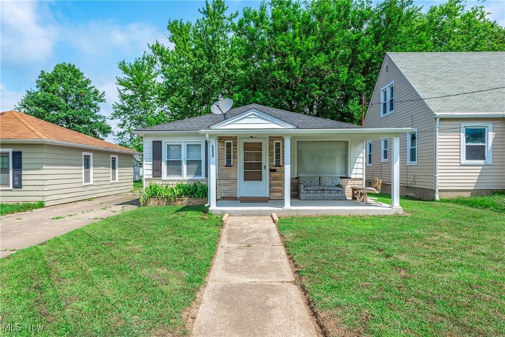 1332 W 18th Street, Lorain, OH 44052