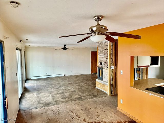 2898 Canton Road, Uniontown, OH 44685