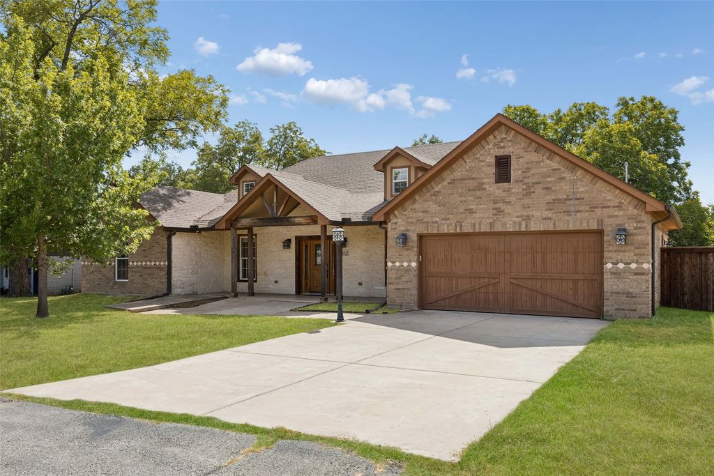 1925 Wildwood Drive, Grand Prairie, TX 75050 — photo 3
