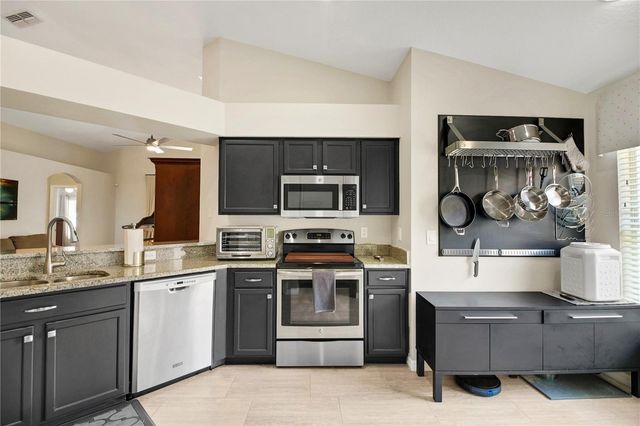 31113 STONE ARCH AVENUE, Wesley Chapel, FL 33545