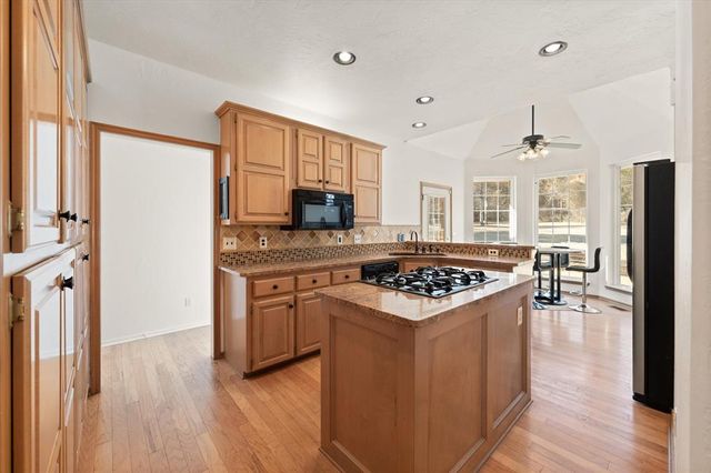 4001 Berkshire Drive, Edmond, OK 73034