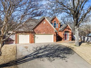4001 Berkshire Drive, Edmond, OK 73034