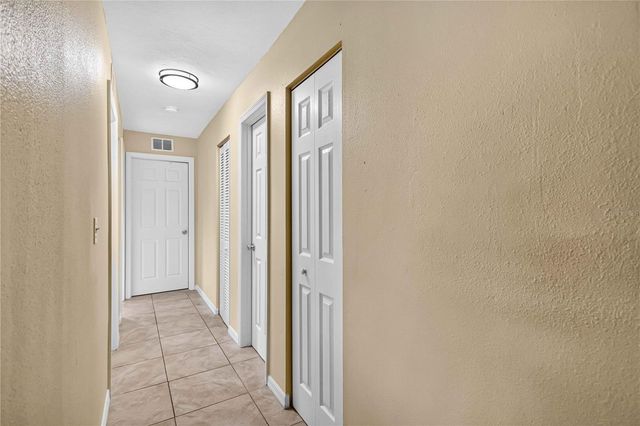 2316 POWELL CIRCLE, Sarasota, FL 34234