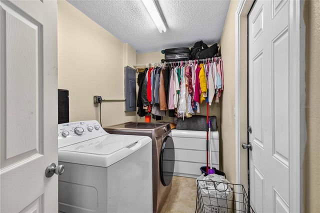 2316 POWELL CIRCLE, Sarasota, FL 34234