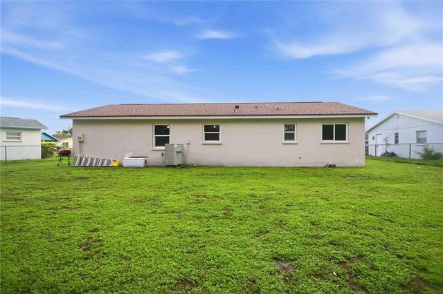 2316 POWELL CIRCLE, Sarasota, FL 34234