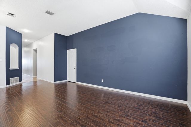 10809 Deer Trail, Fort Worth, TX 76140