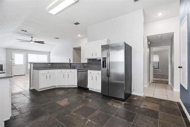 10809 Deer Trail, Fort Worth, TX 76140