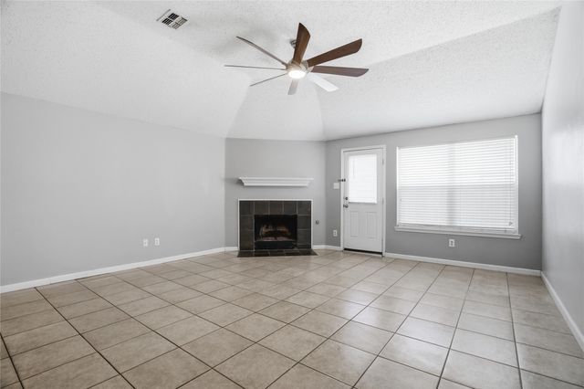 10809 Deer Trail, Fort Worth, TX 76140