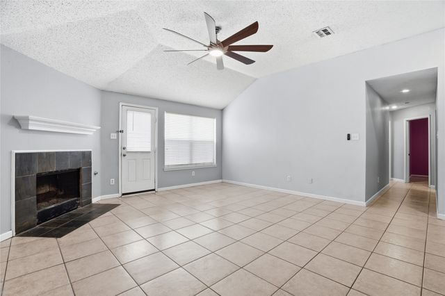 10809 Deer Trail, Fort Worth, TX 76140