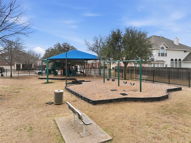 10809 Deer Trail, Fort Worth, TX 76140