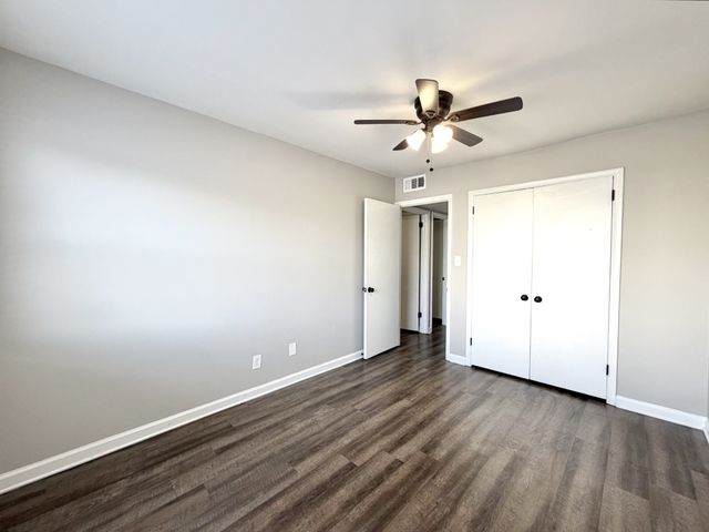 136 Jack Miller Blvd Apt D8, Clarksville, TN 37042