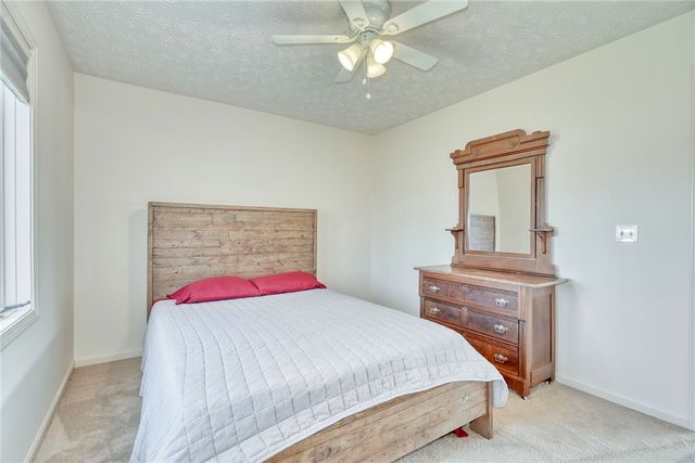 27 Edenfield Road, Penfield, NY 14526