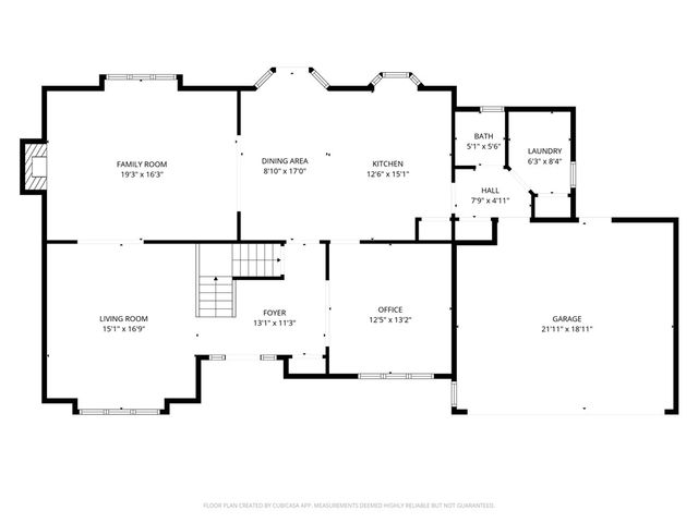 27 Edenfield Road, Penfield, NY 14526