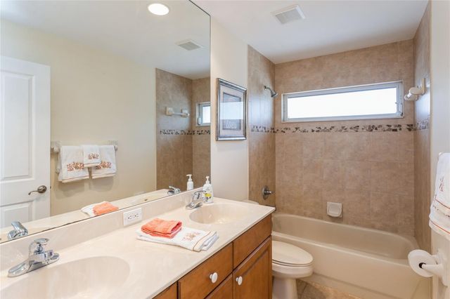 8121 SW Yachtsmans Dr, Stuart, FL 34997