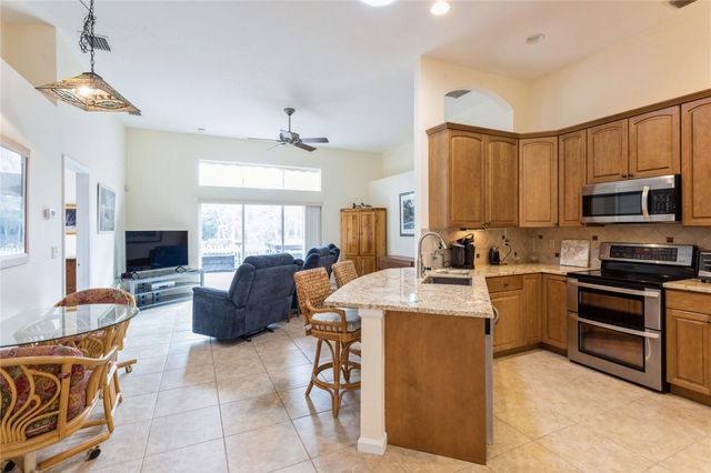 8121 SW Yachtsmans Dr, Stuart, FL 34997