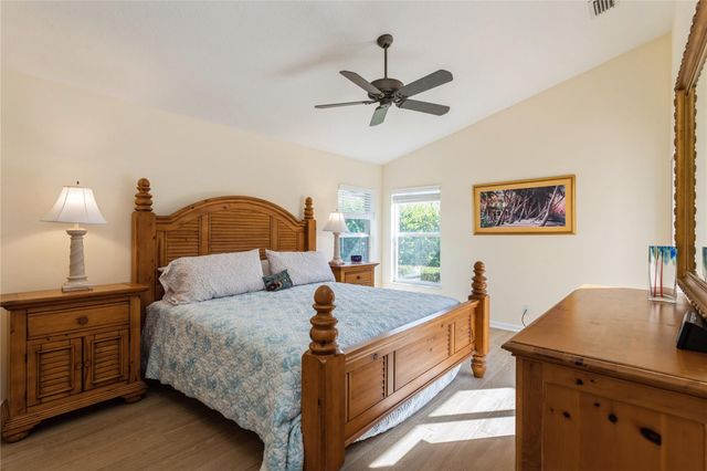 8121 SW Yachtsmans Dr, Stuart, FL 34997