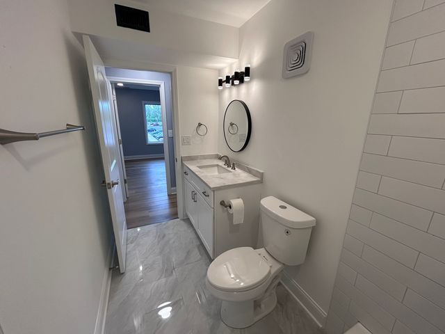 705 Tipperary Court 3A, Schaumburg, IL 60193