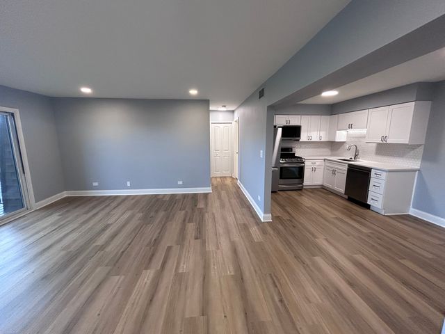 705 Tipperary Court 3A, Schaumburg, IL 60193