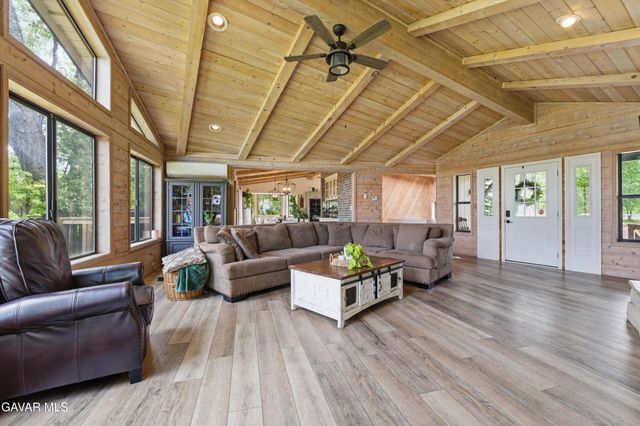 24840 Arrow Court, Tehachapi, CA 93561