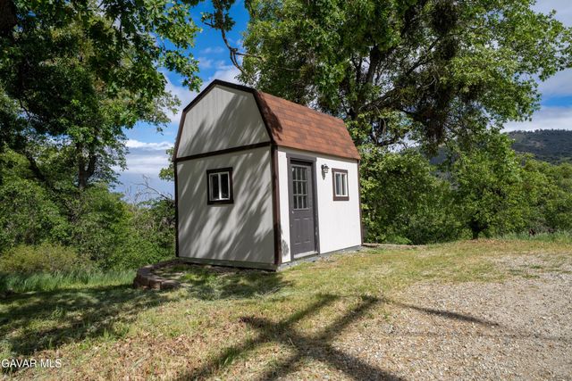 24840 Arrow Court, Tehachapi, CA 93561