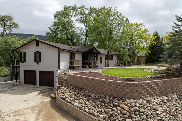 24840 Arrow Court, Tehachapi, CA 93561