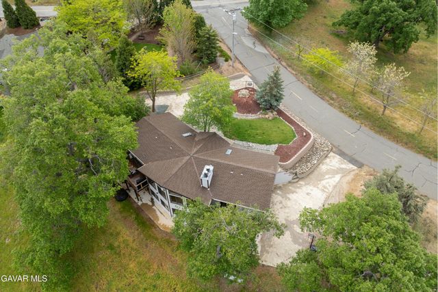 24840 Arrow Court, Tehachapi, CA 93561