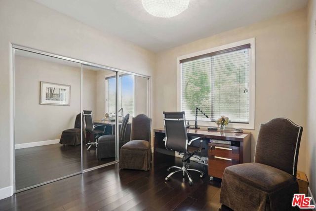 4040 Leighton Point Road, Calabasas, CA 91301