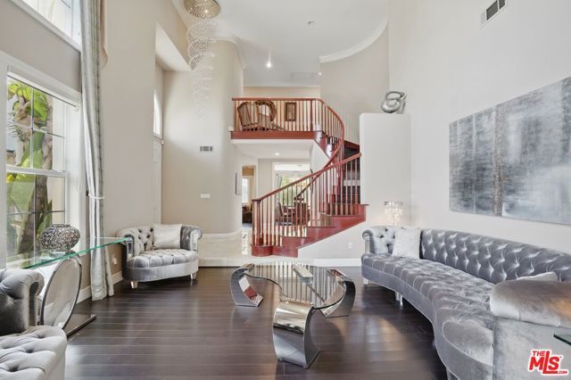 4040 Leighton Point Road, Calabasas, CA 91301