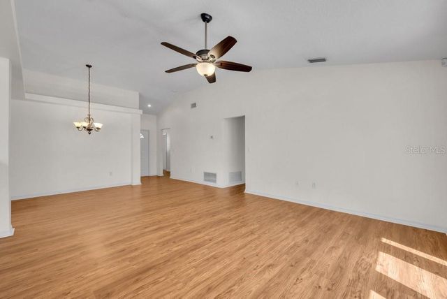 17610 ESPRIT DRIVE, Tampa, FL 33647