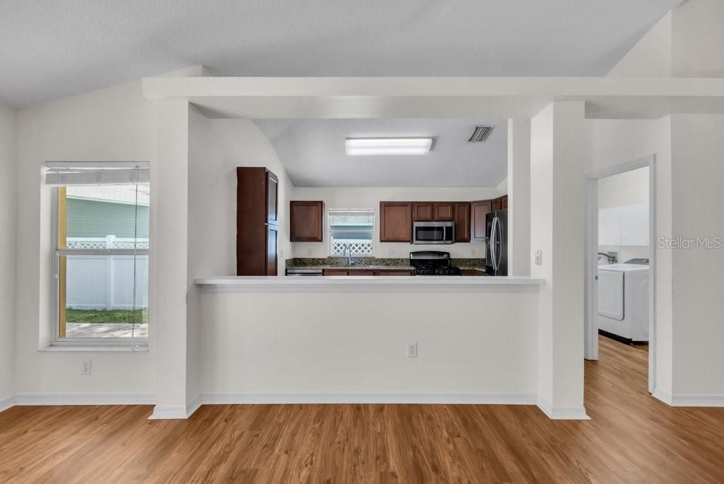 Image 11 of property listing at 17610 ESPRIT DRIVE, Tampa, FL 33647